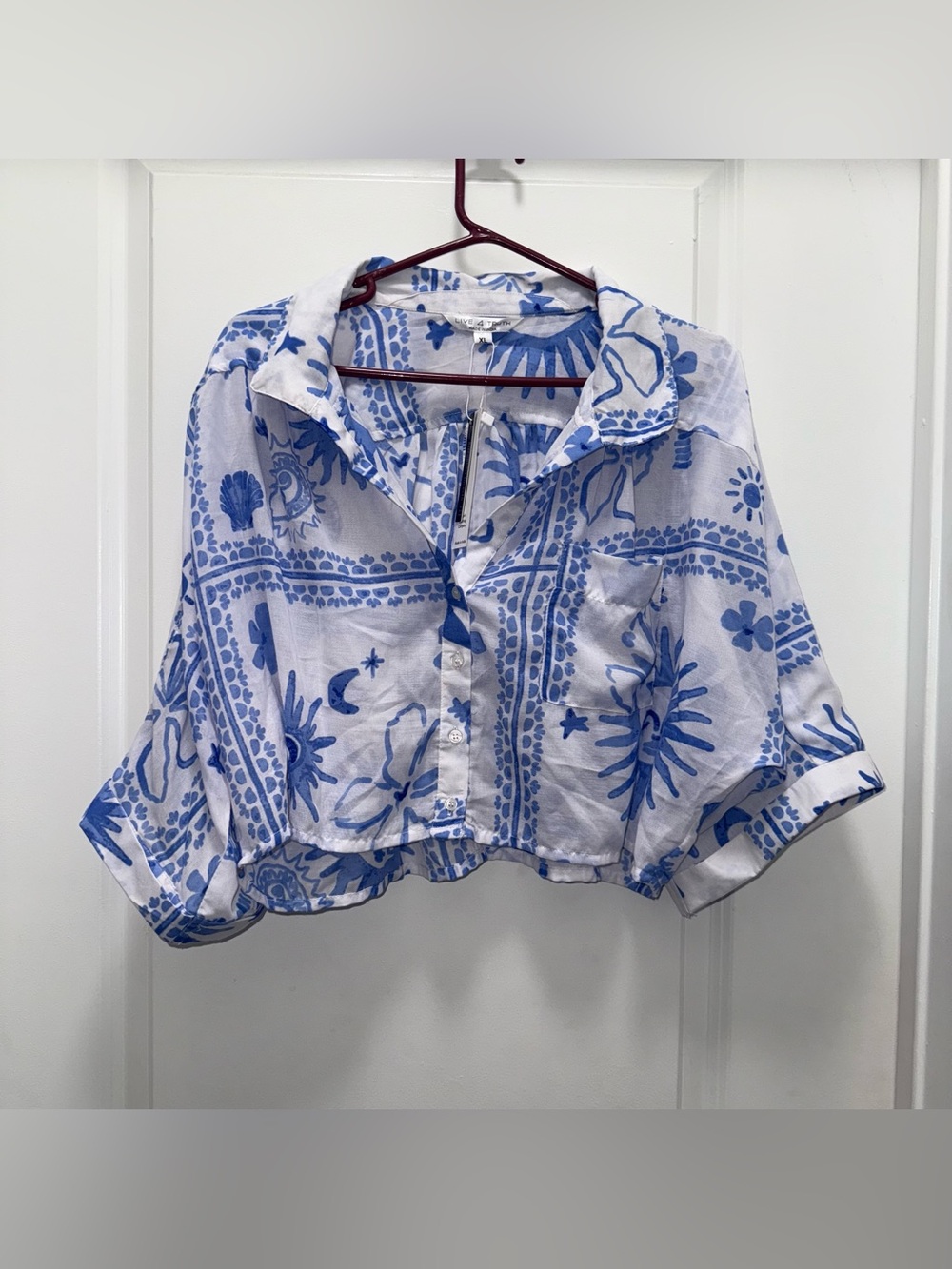 Live 4 Truth NWT Crop Button Up Shirt Blue White Celestial Sun Print XL